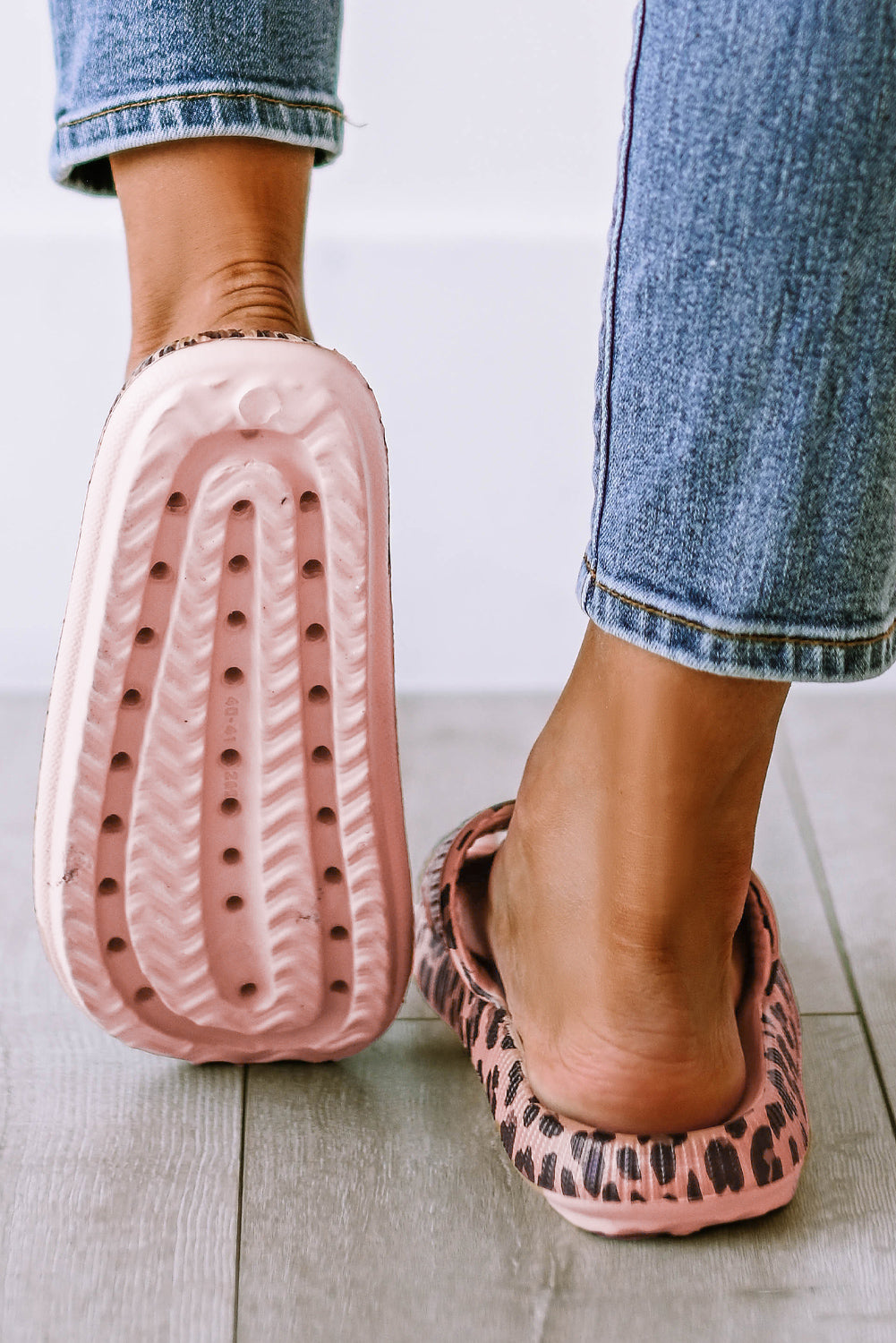 Pink Leopard Print Thick Sole Slip On Slippers - Incognito Sunglasses
